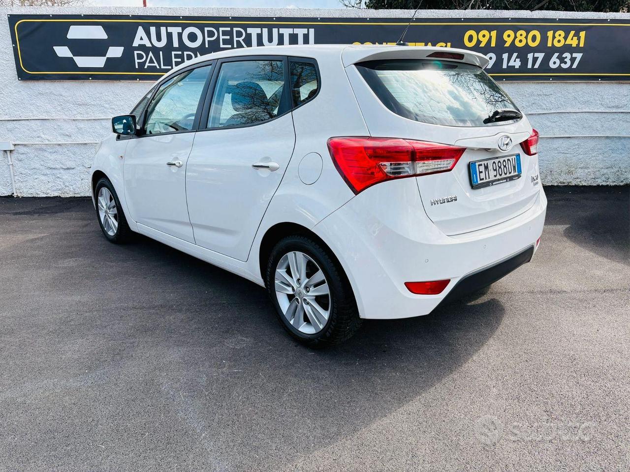 HYUNDAI IX20 1.4 CRDI STYLE (90CV) NEOPATENTATI