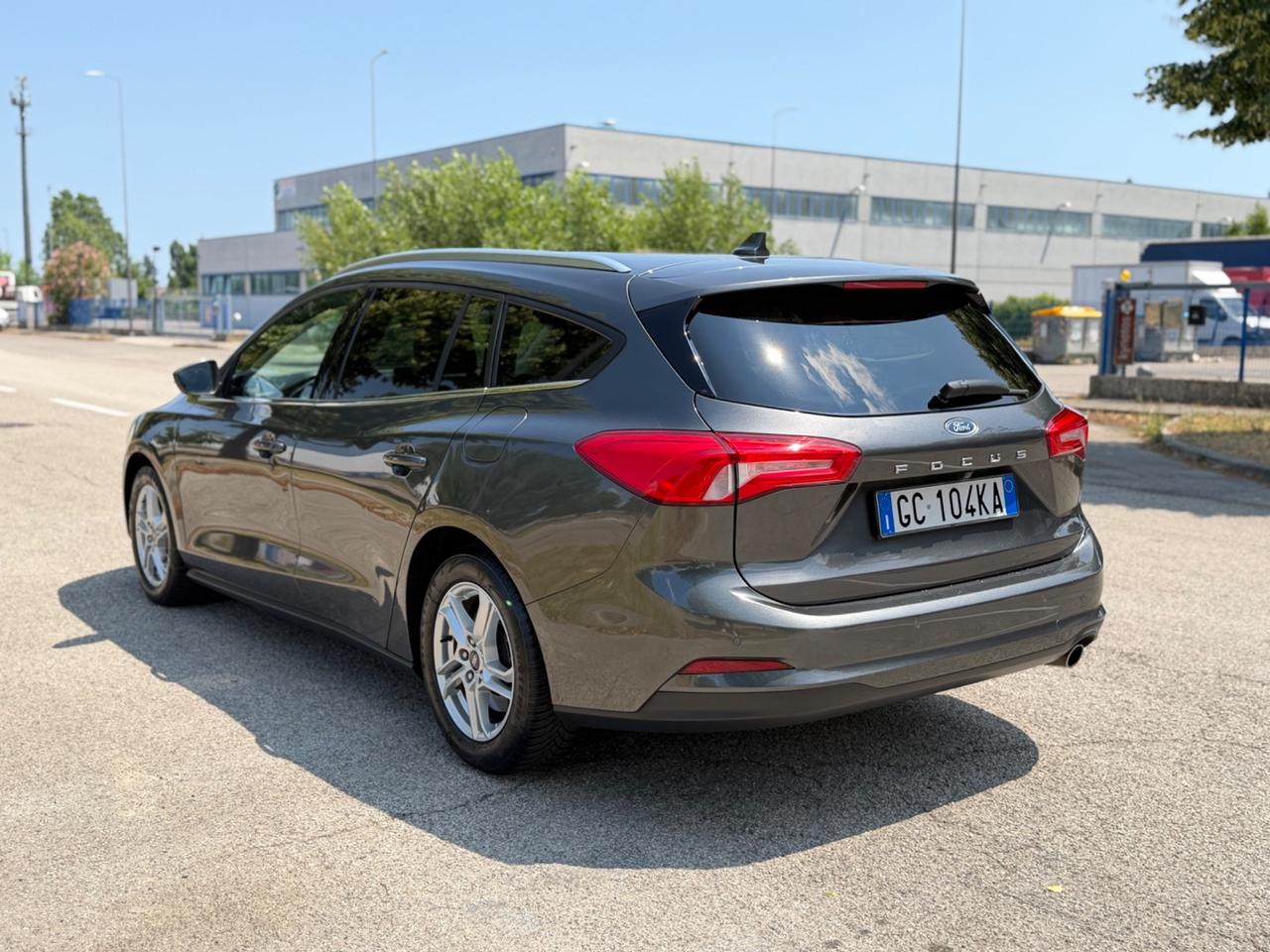 FORD FOCUS BUSINESS FULL OPTIONAL OK NEOPATENTATI FULL LED GARANZIA 24 MESI
