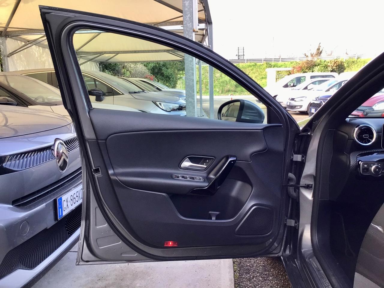 Mercedes-benz A 180 d Automatic Business 115Cv