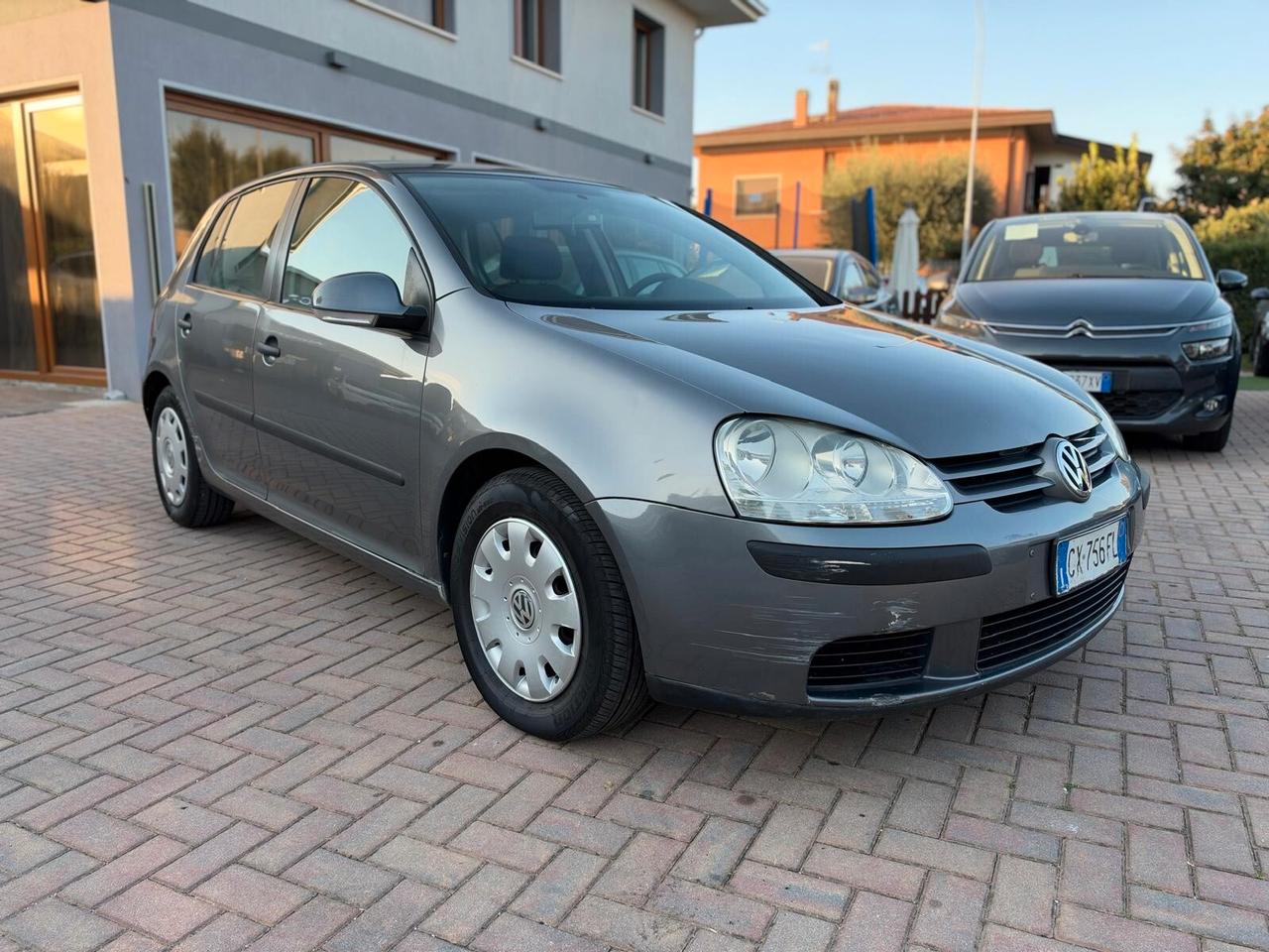Volkswagen Golf 1.9 TDI 5p. Sportline
