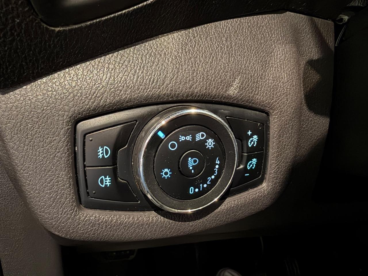 Ford Tourneo Connect 7 posti Titanium
