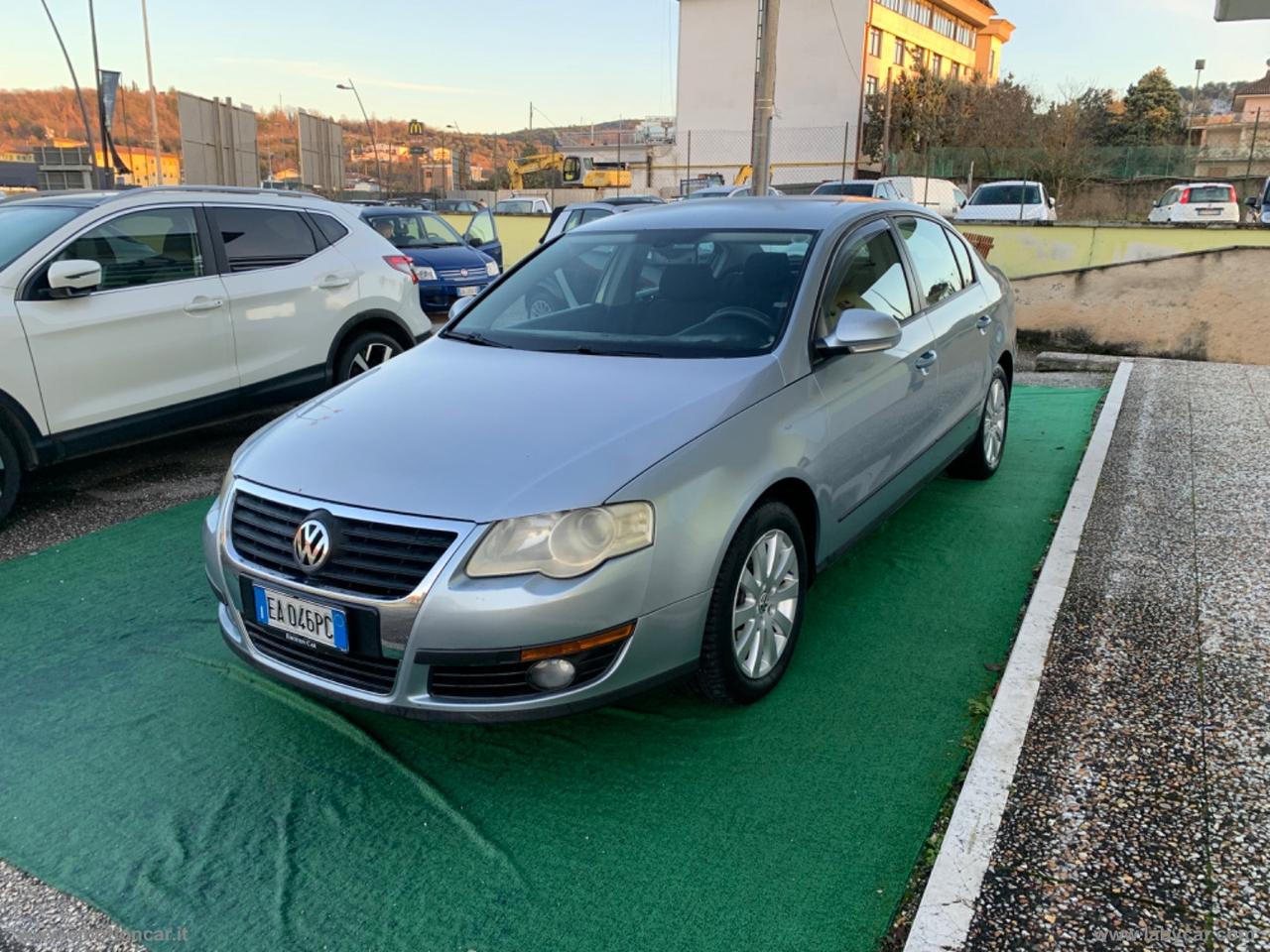 VOLKSWAGEN Passat 2.0 16V TDI Highline - 2005