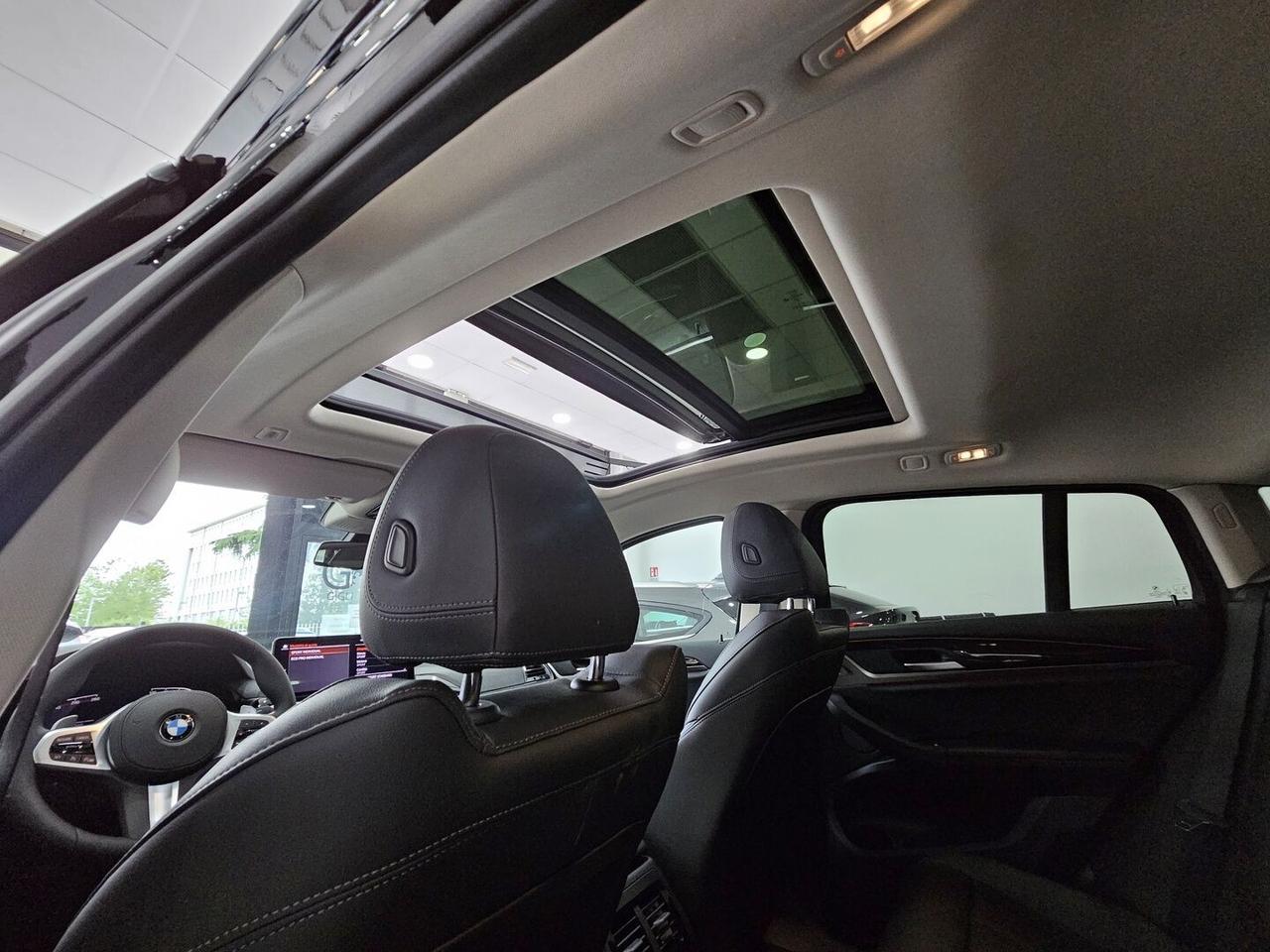 BMW X4 Xdrive 20d mhev Tetto cam Nav PDC Full LED
