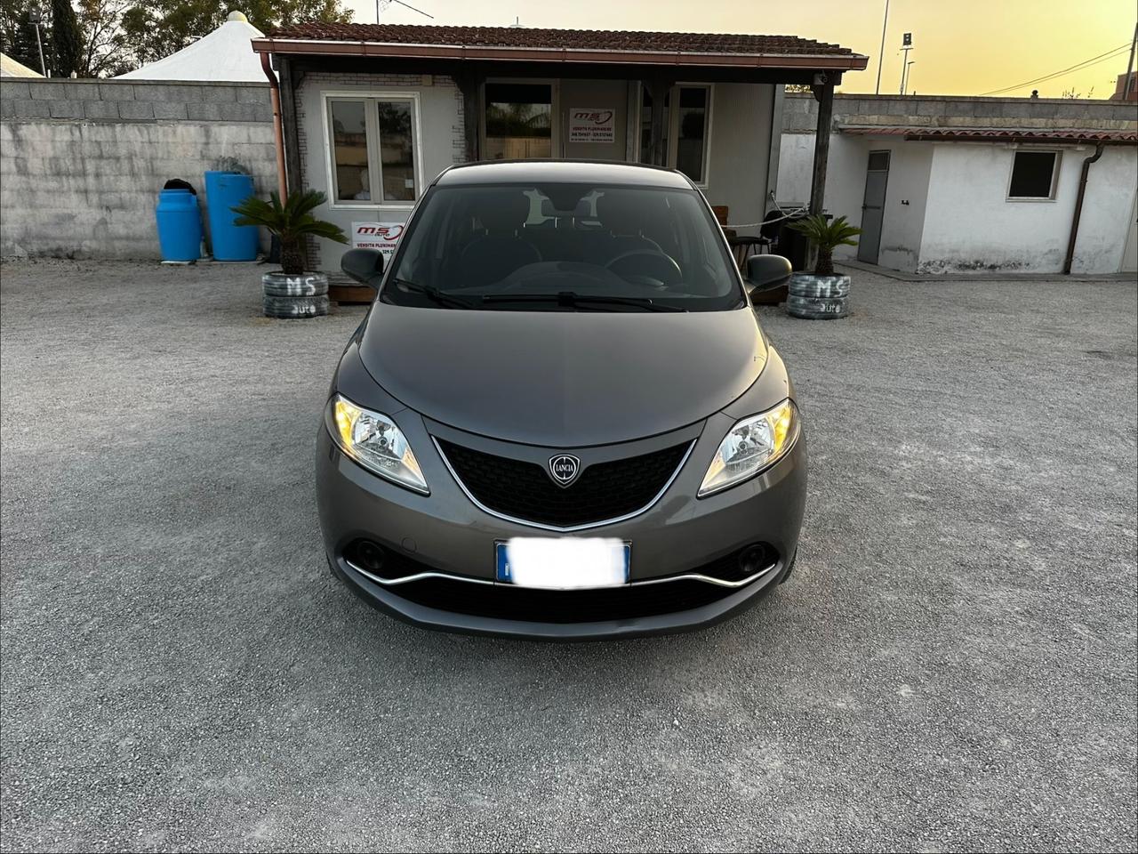 Lancia Ypsilon 1.2 69 CV 5 porte Gold