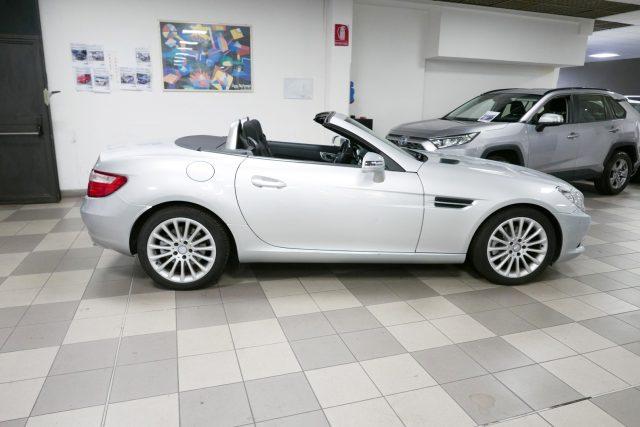 MERCEDES-BENZ SLK 200 BlueEFFICIENCY Sport