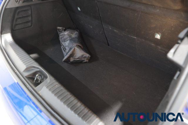 RENAULT Clio FULL HYBRID E-TECH 145 CV 5 PORTE ENGINEERED