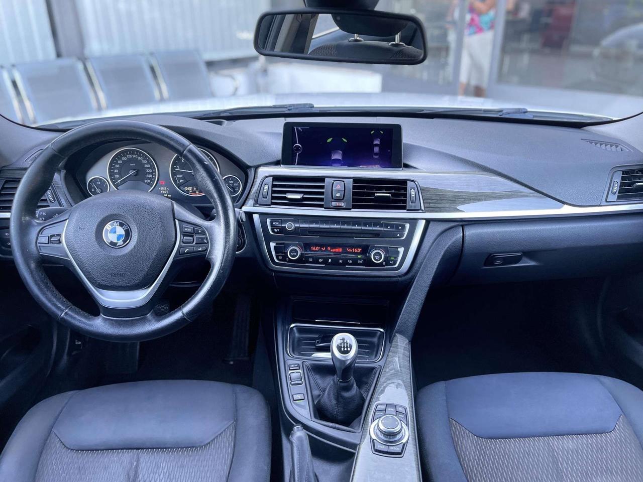 BMW 320 2.0 Benzina 184CV E6 - 2012