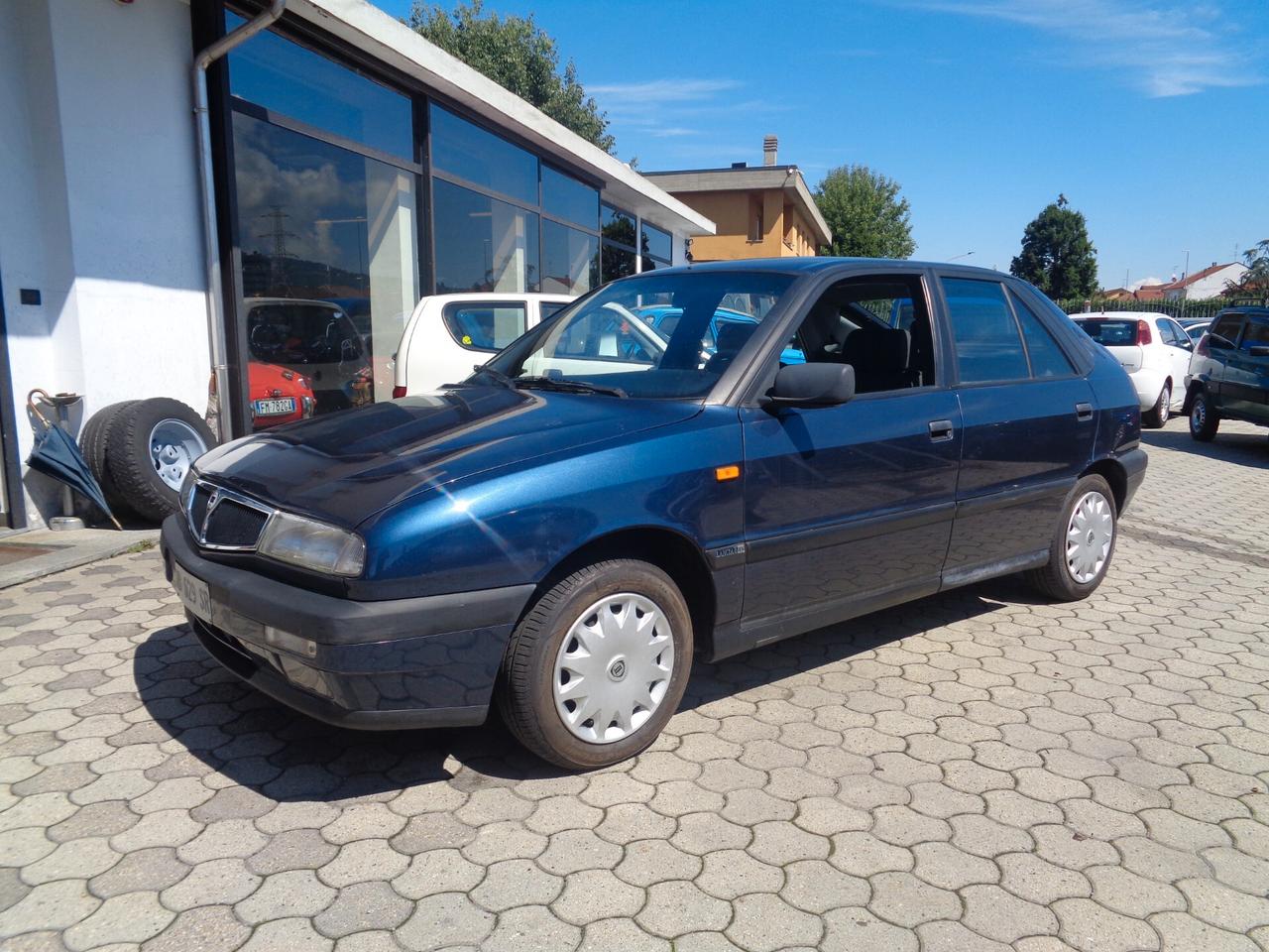 Lancia Delta LANCIA DELTA 1.8