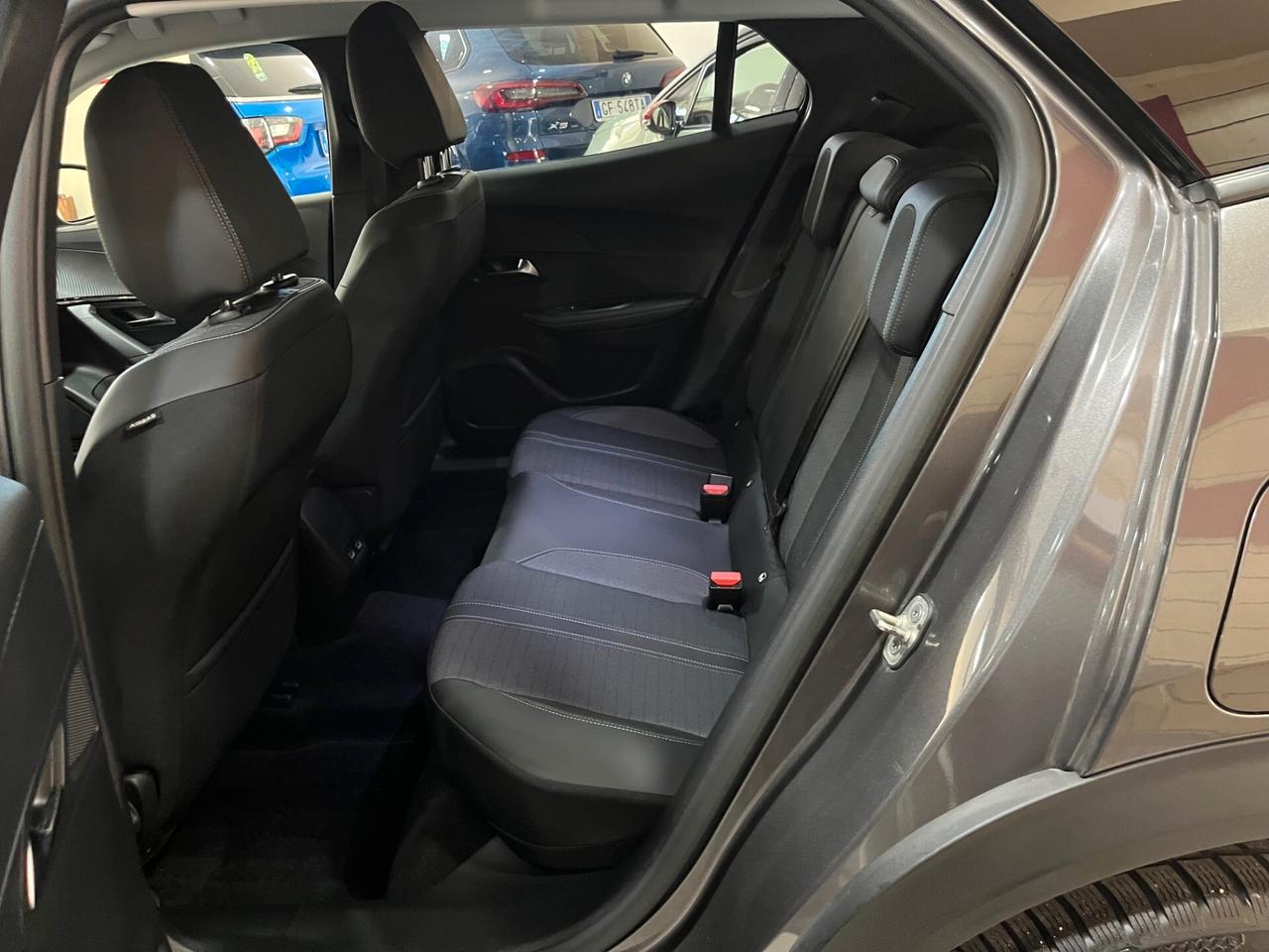Peugeot 2008 BlueHDi 110 S&S Allure Pack
