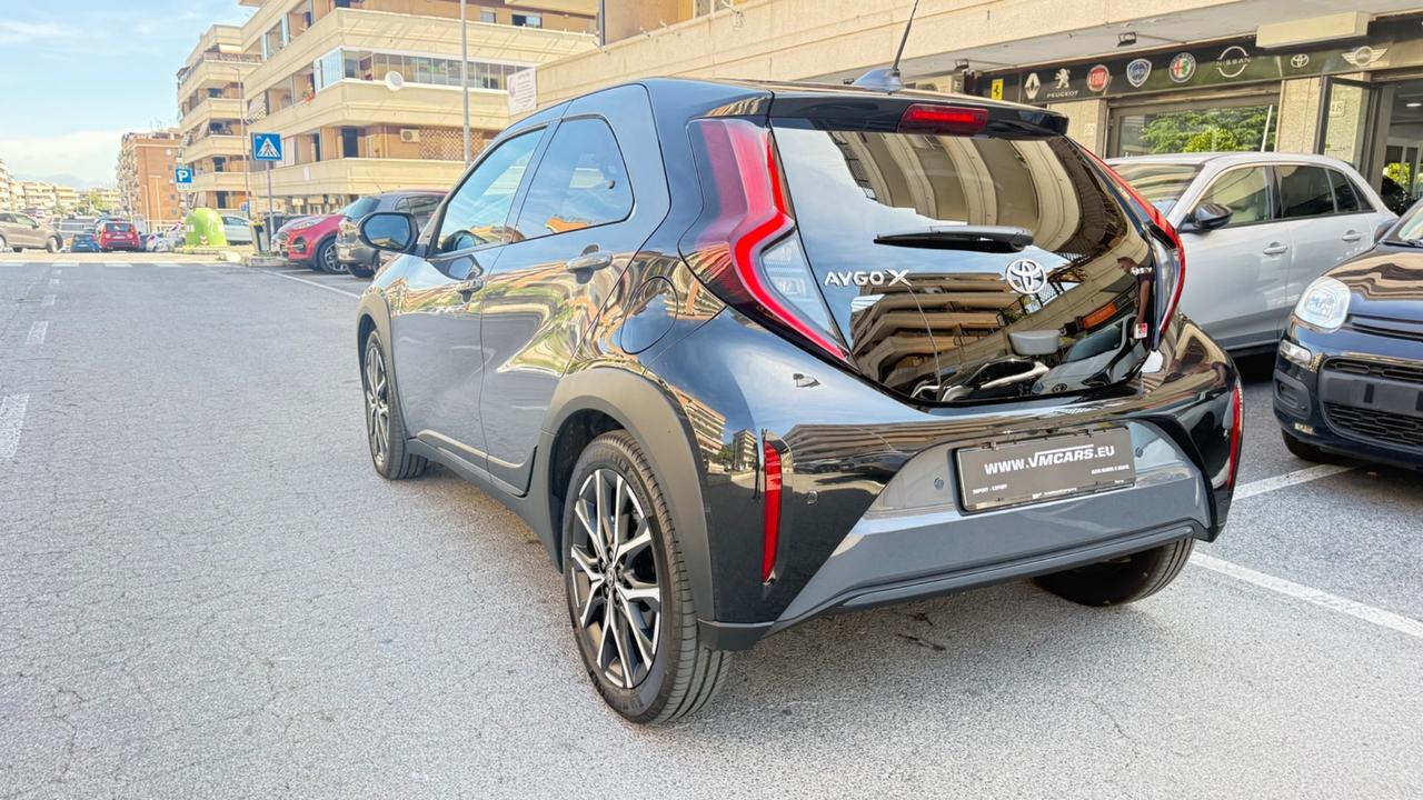 Toyota Aygo X 1.5 Hybrid 115 CV 5 porte GR Sport LED NAVI KAMERA BLUETOOTH CERCHI 17 PDC FULL