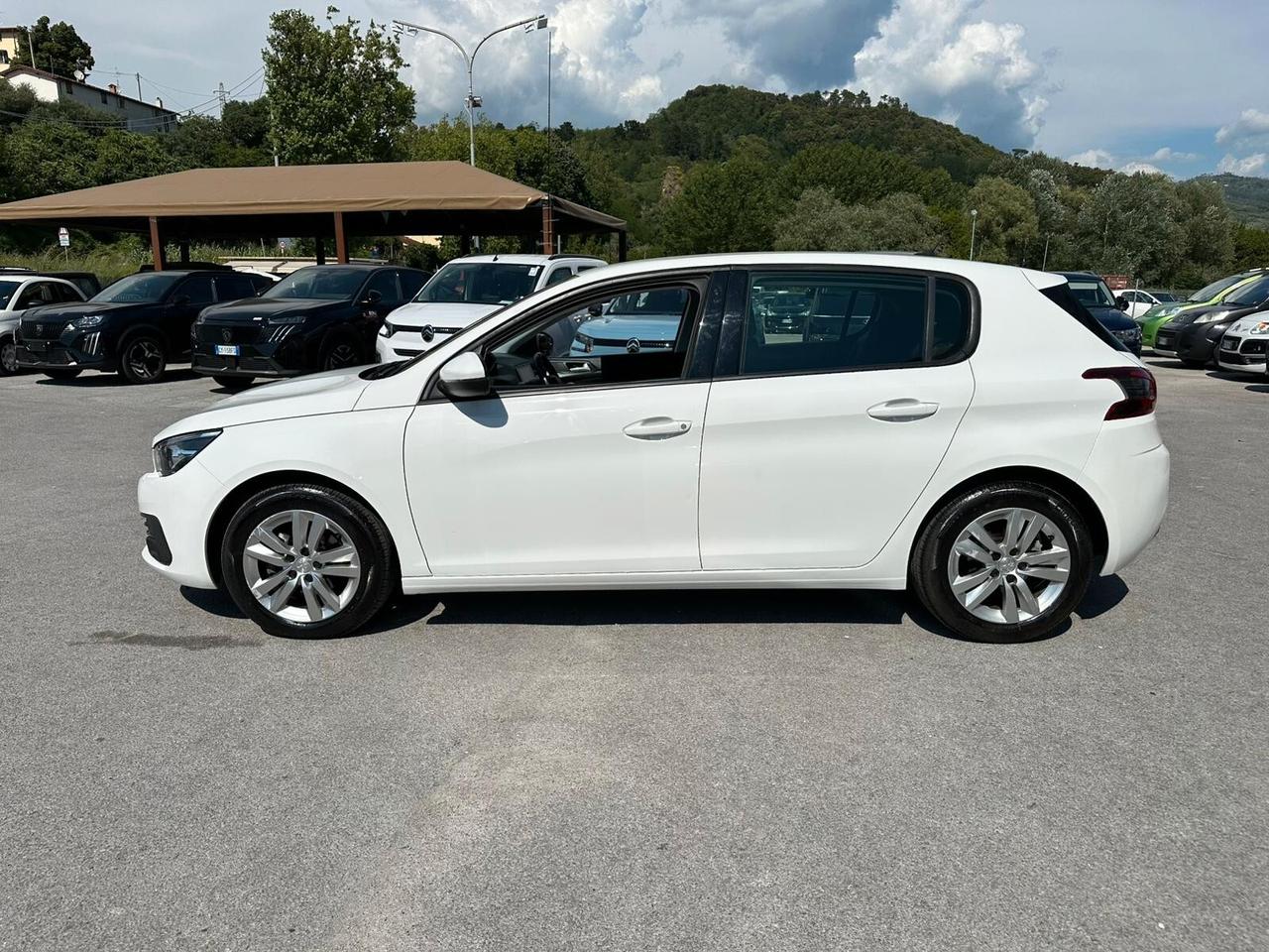 Peugeot 308 BlueHDi 120 S&S Business