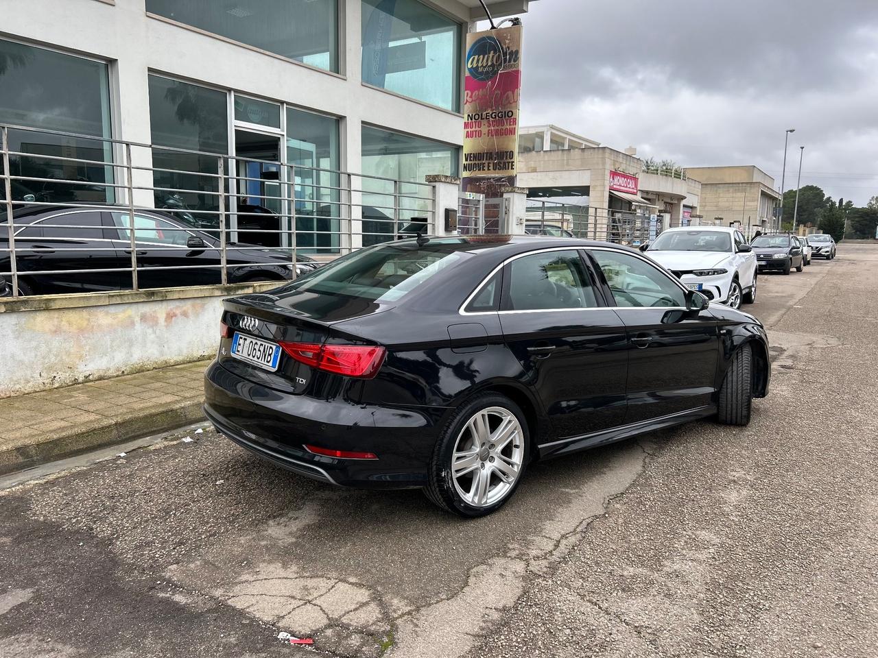 Audi A3 2.0 TDI 150cv sedan S-Line