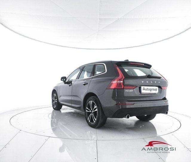 VOLVO XC60 B4 (d) AWD Geartronic Momentum Pro