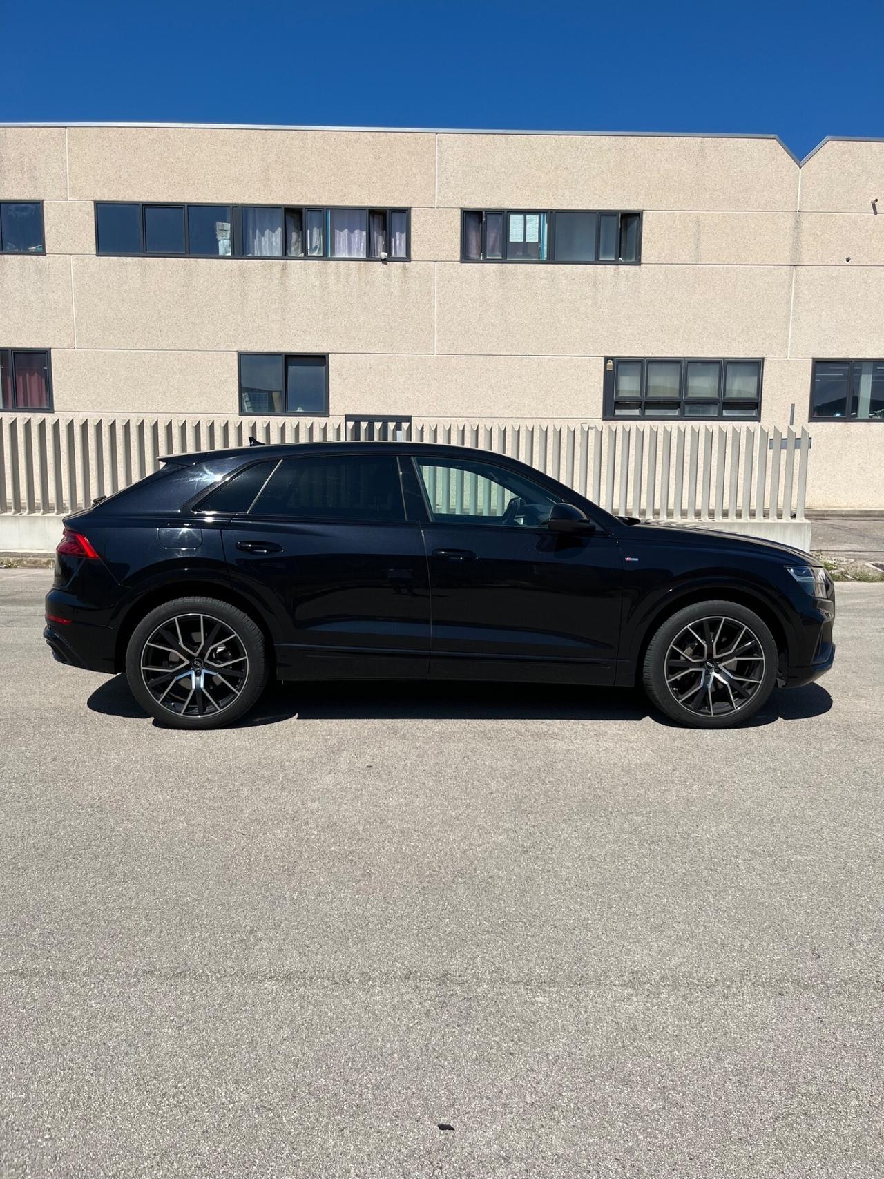 Audi Q8 TDI Quattro TipTronic Sport