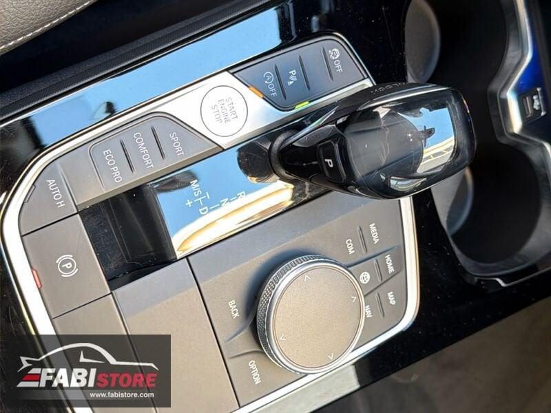 BMW Serie 1 118i Business Advantage Automatic - LED, Navi, Cruise, CarPlay ecc