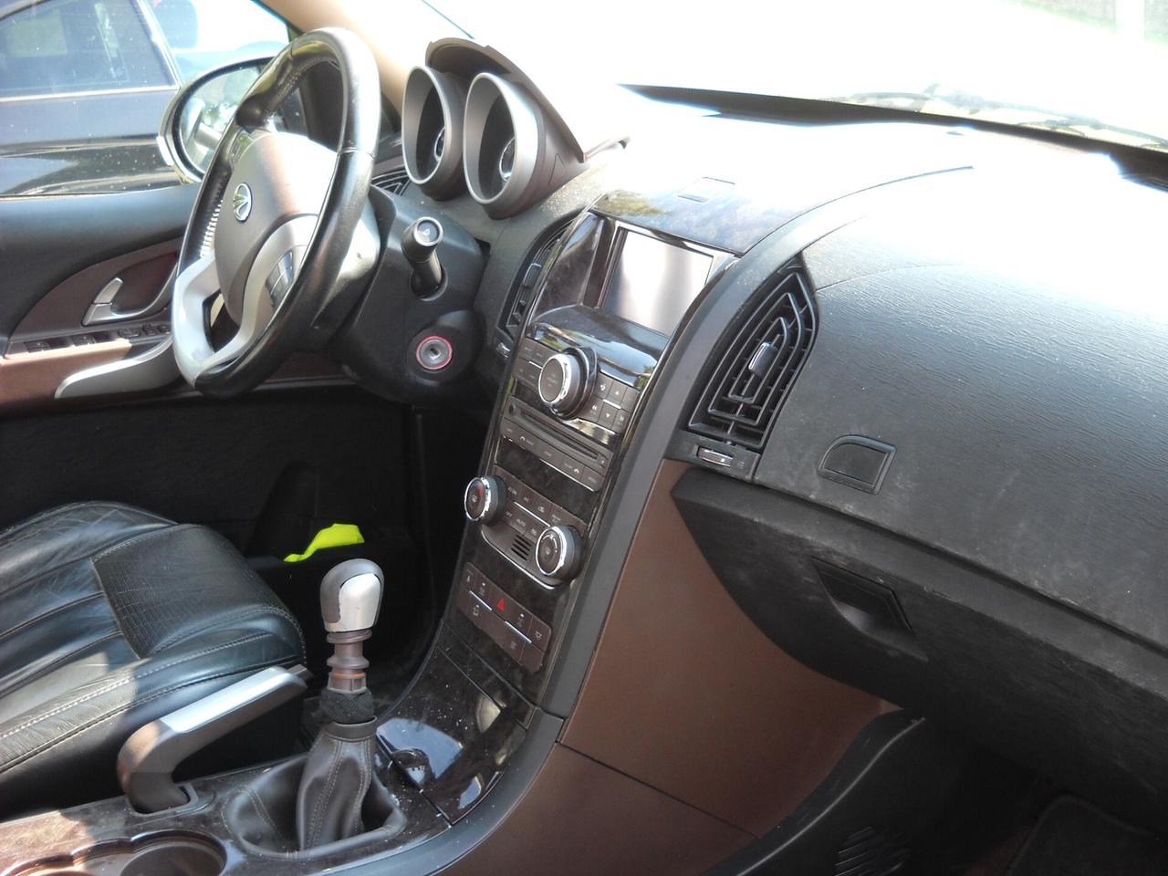 Mahindra XUV500 2.2 16V AWD W8