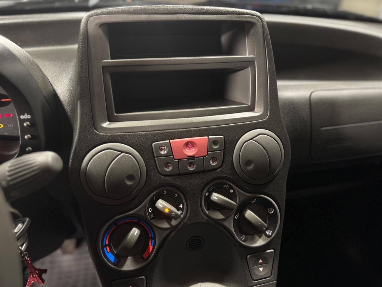 Fiat Panda 1.2 KM 30.000 NEOPATENTATI