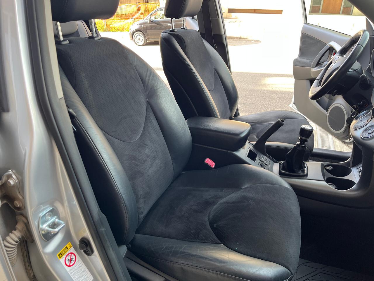 Toyota RAV 4 2.2 D-4D 150 CV Exclusive 4x4