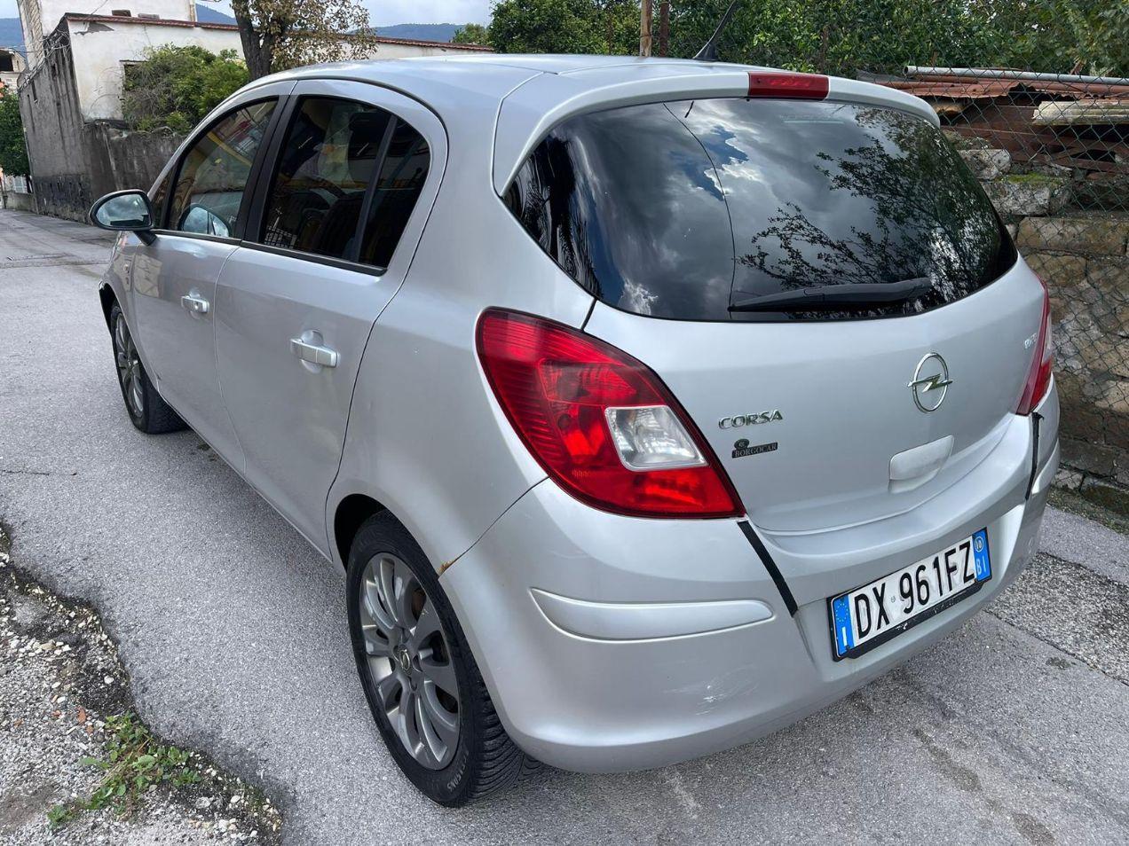 Opel Corsa 5 Porte Corsa 5p 1.2 Edition Gpl-tech 80cv LEGGI