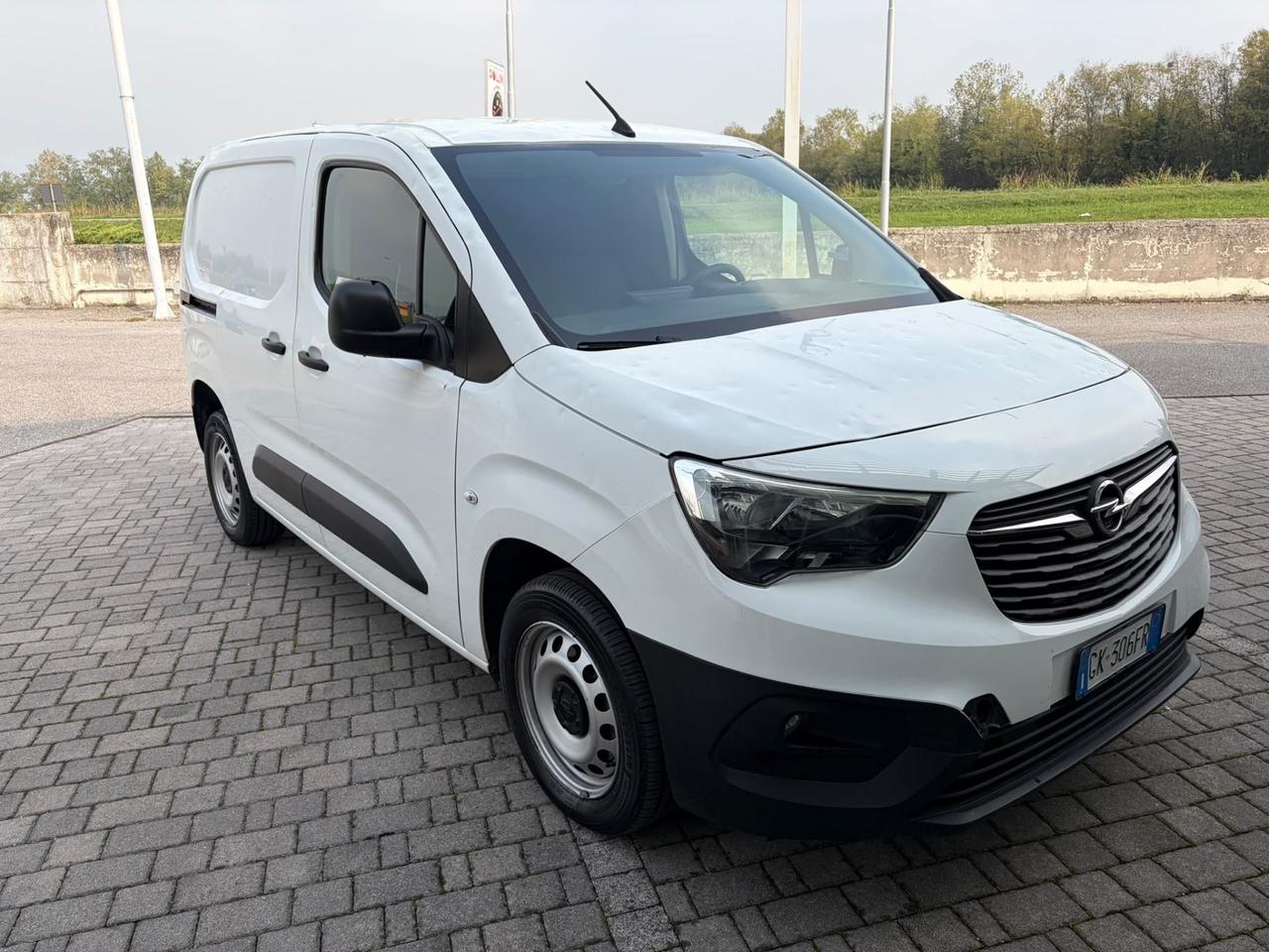 Opel Combo Cargo 1.5 Diesel 100CV PC 1000kg Edition