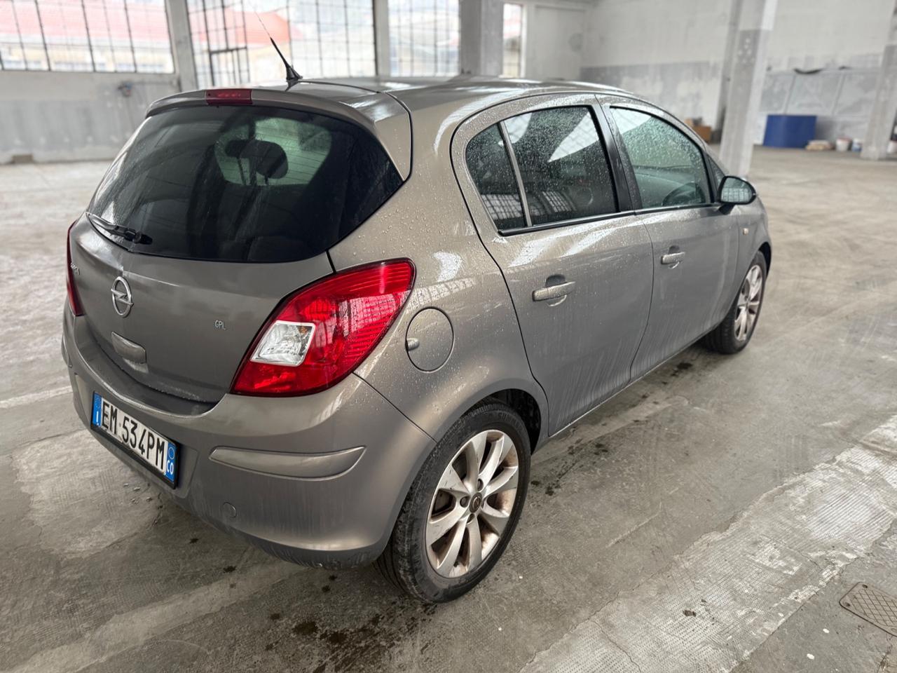 Opel Corsa 1.2 85CV 5 porte GPL-2033
