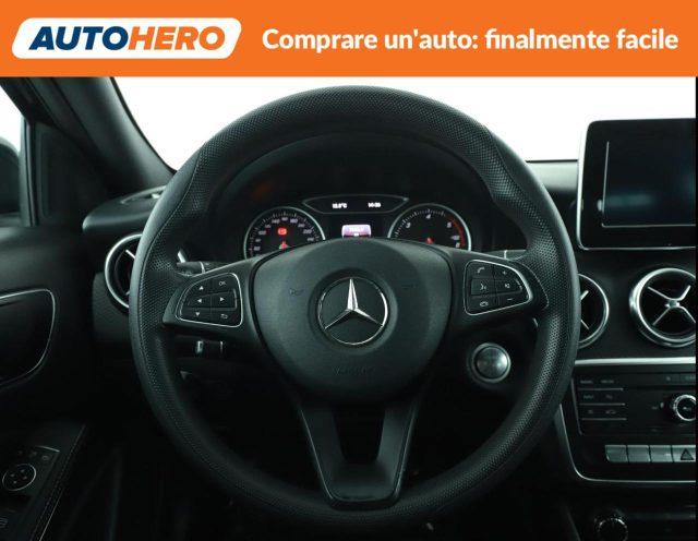 MERCEDES-BENZ A 160 d Automatic Business