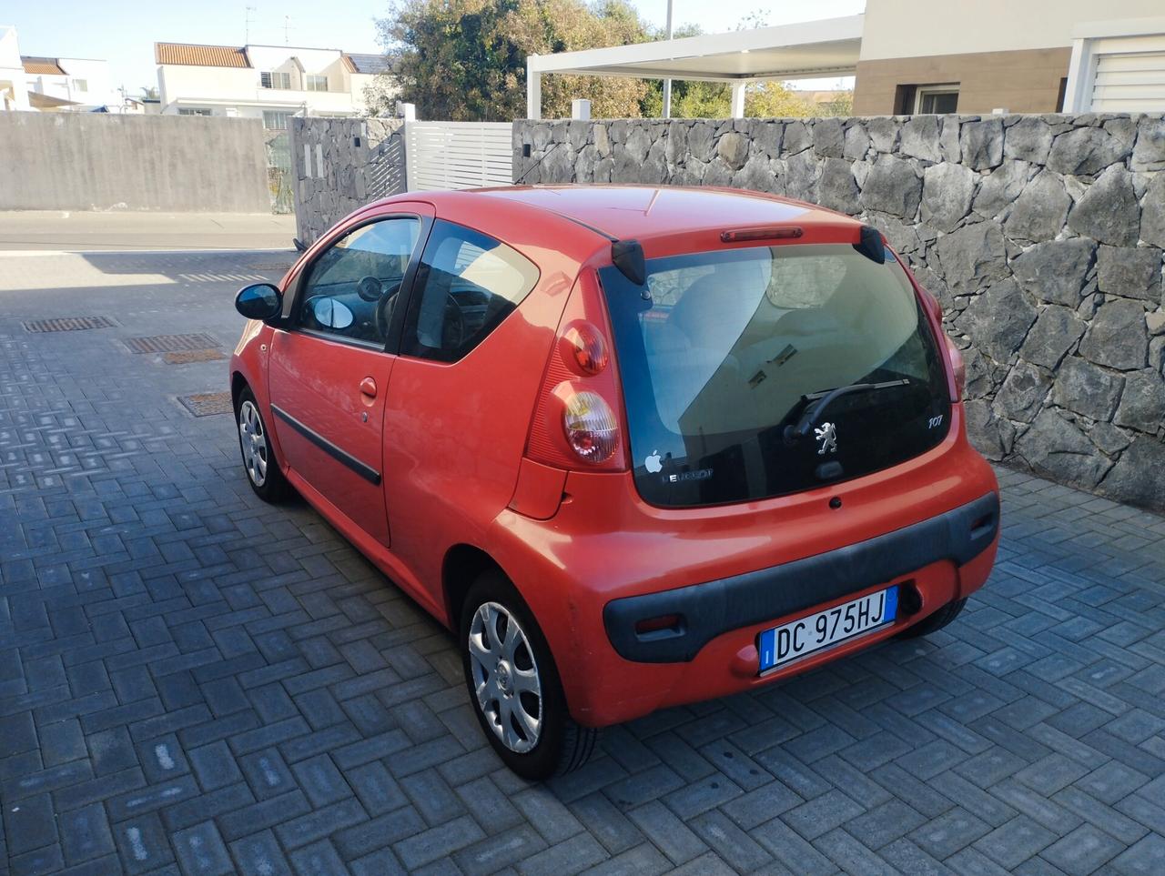 Peugeot 107 1.0 68CV 3p. Desir