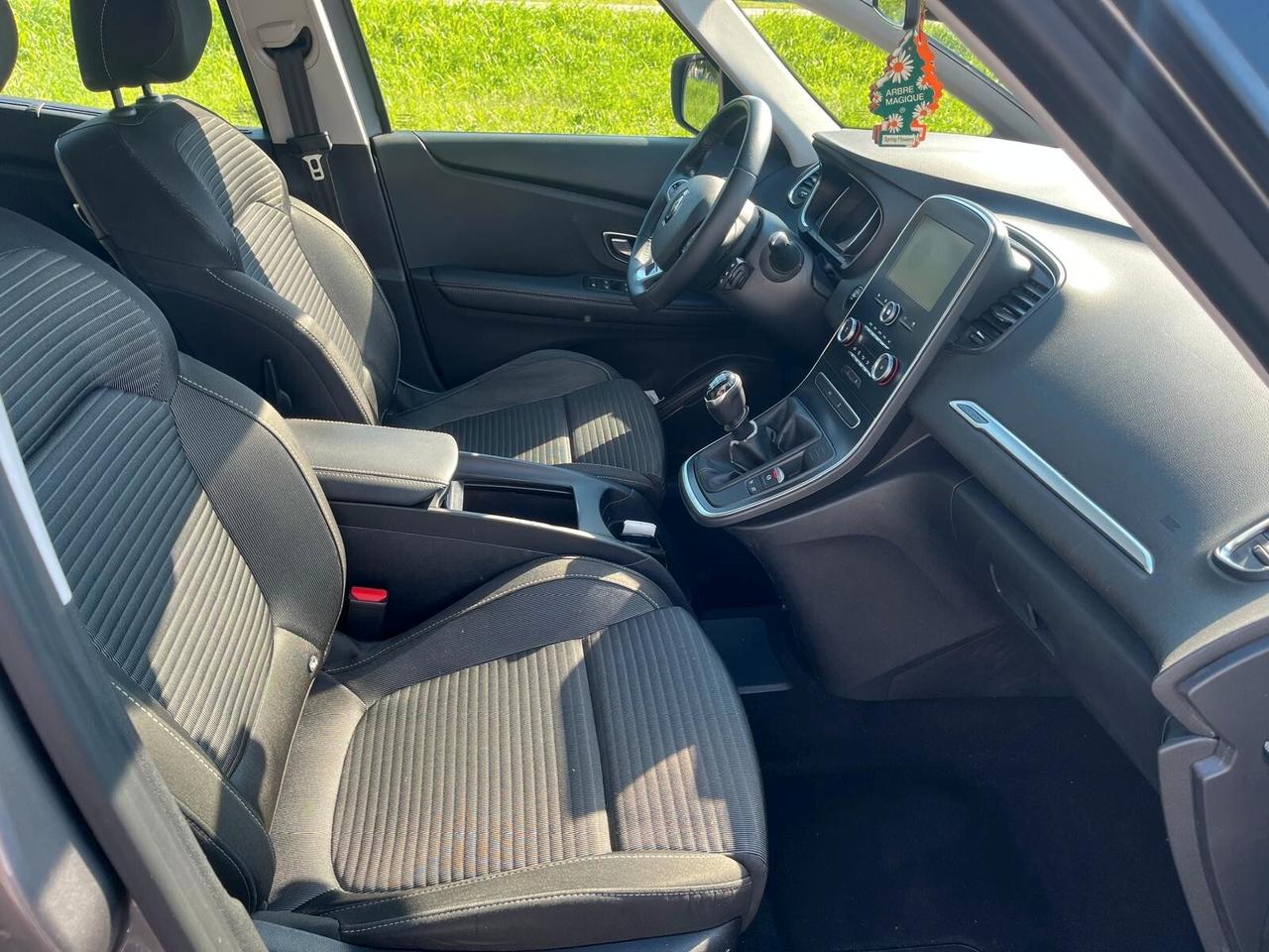 Renault Grand scenic TCe 140 CV