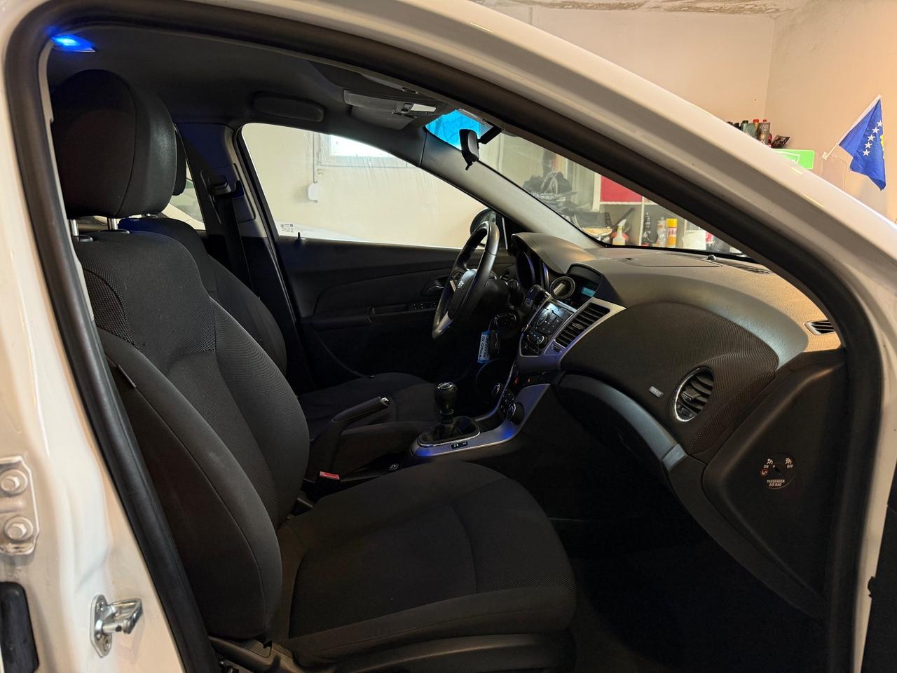 Chevrolet Cruze 1.7 Diesel 2013