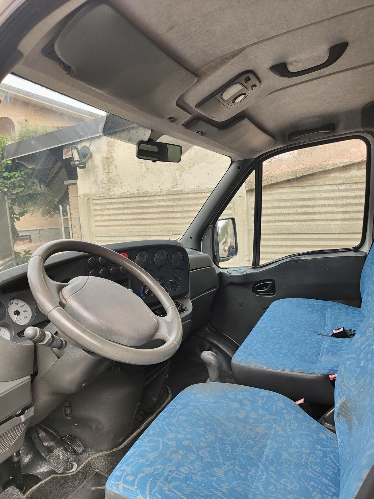 Iveco Daily 35.C11 anno 2002 con cassone centina e telone