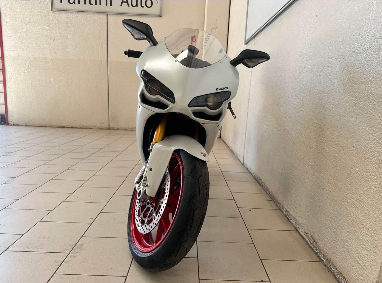 Ducati 848 EVO-LEGGI SOTTO