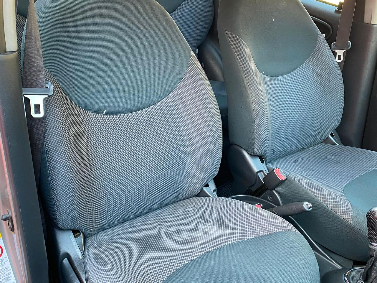 Toyota Yaris 1.4 D-4D 75cv 5 porte - 2004