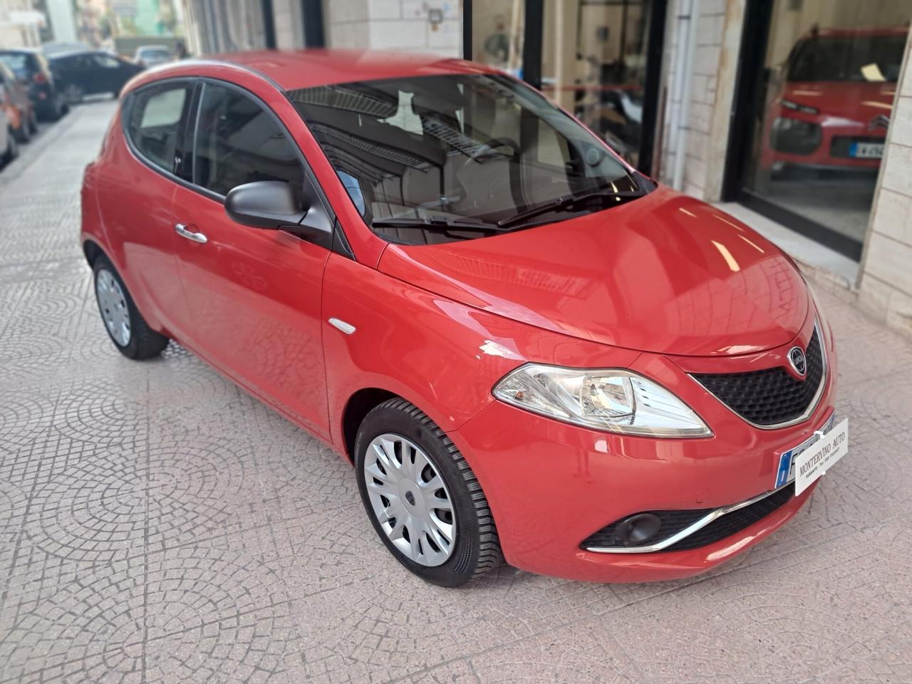 Lancia Ypsilon 1.2 69 CV -NEOPATENTATI-Euro6650-