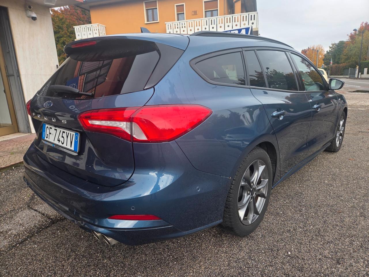 Ford Focus Hybrid 125 Powershift SW ST-Line - 2021