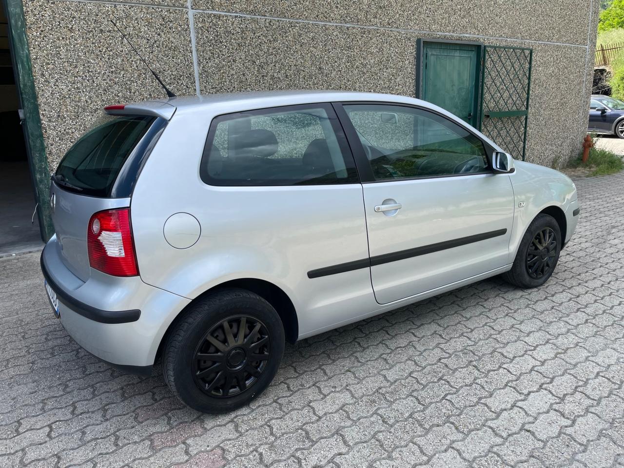 Volkswagen Polo 1.2 3p. Trendline - solo 100.000km -