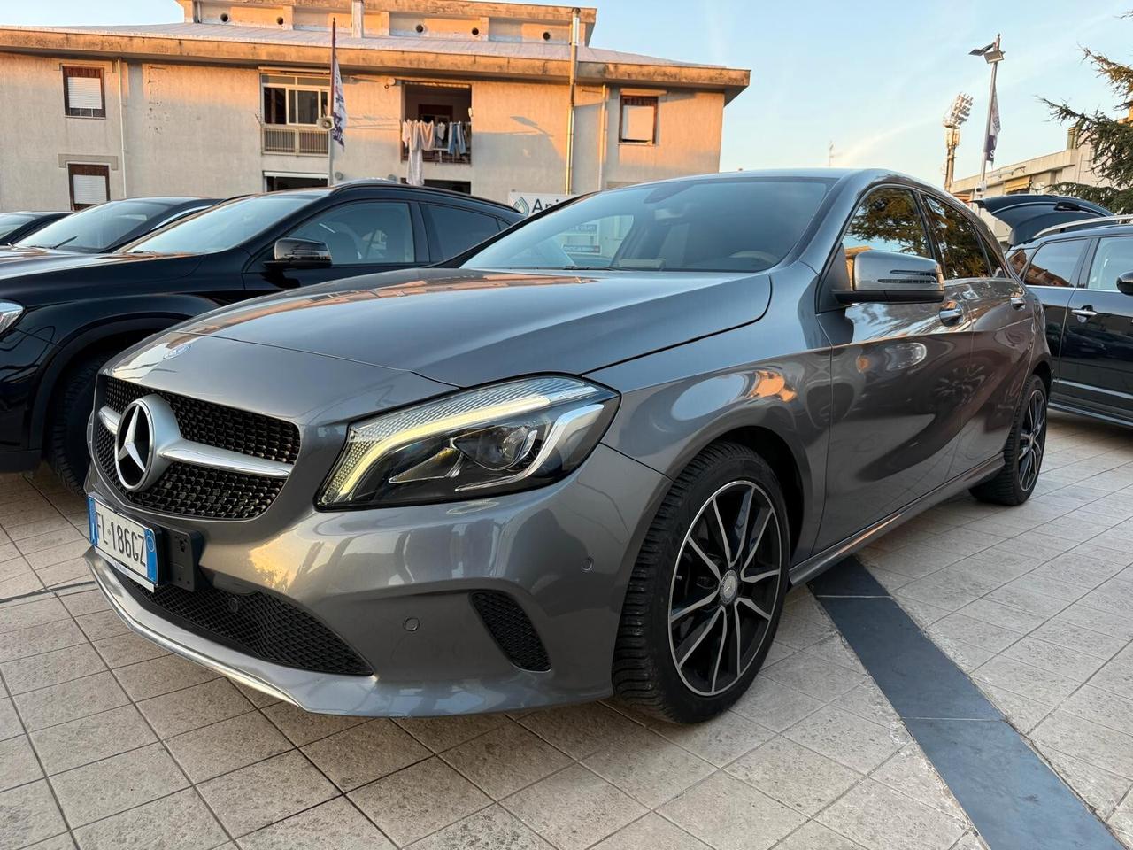 Mercedes-benz A 200 d Automatic 4Matic Premium UNICO PROPRIETARIO