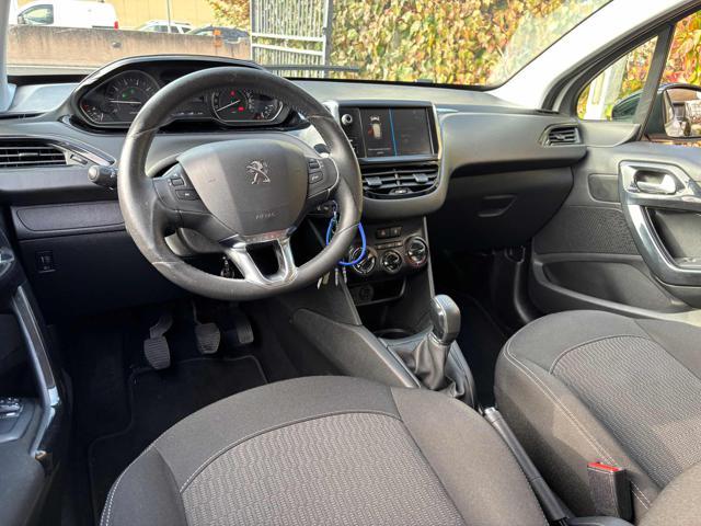 PEUGEOT 208 1° serie PureTech 82 5 porte BLACK LINE