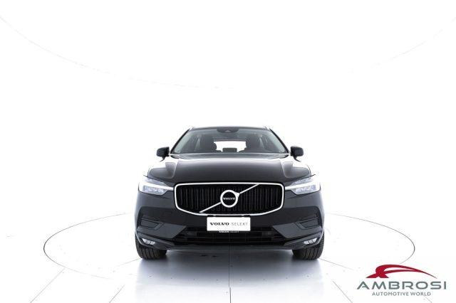 VOLVO XC60 Mild Hybrid B4 (d) AWD automatico Momentum Pro