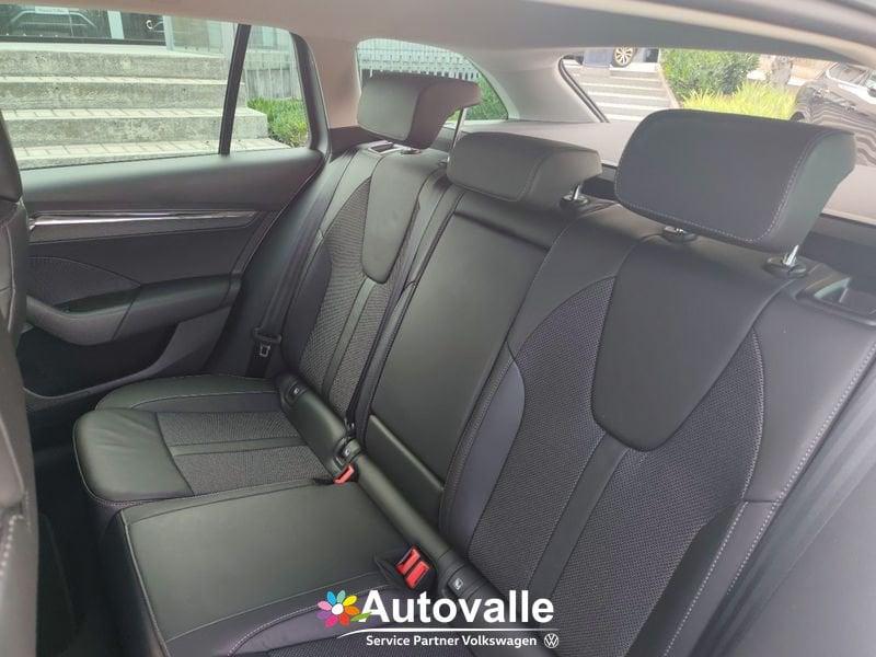 Skoda Octavia 2.0 TDI EVO SCR DSG Wagon Style