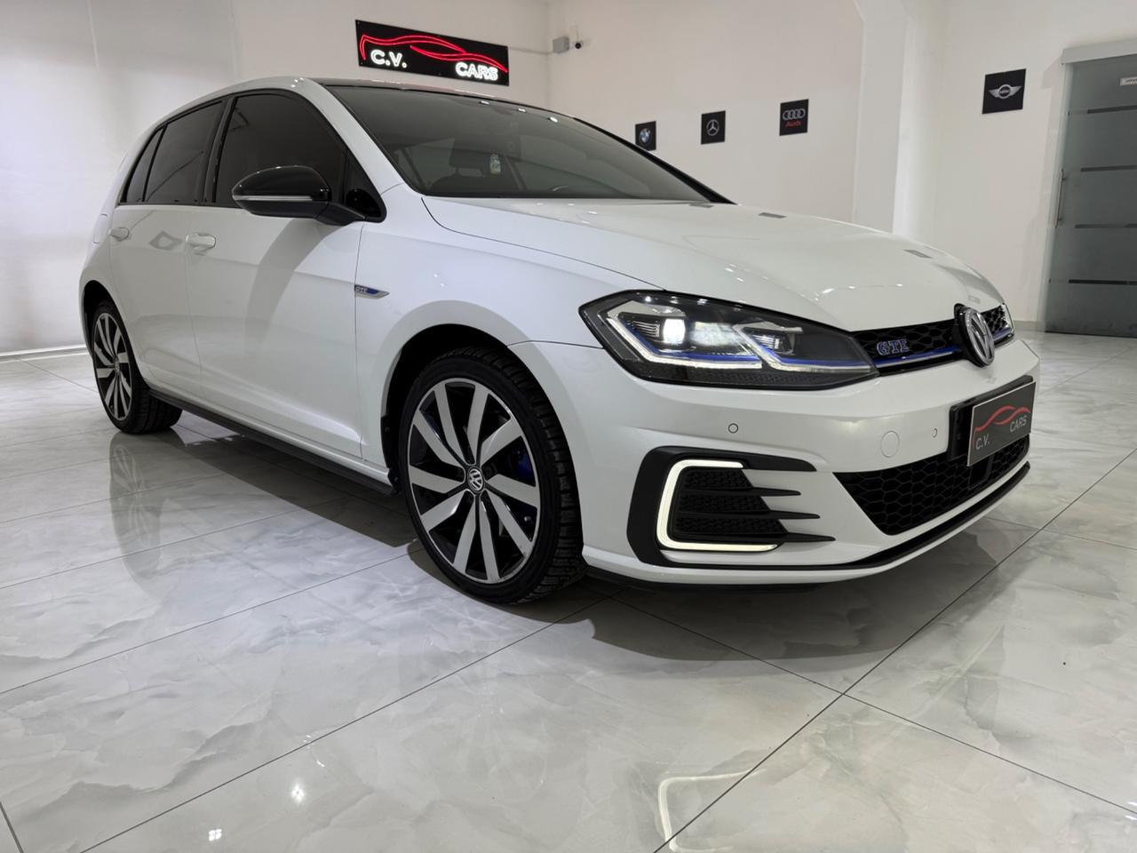 VOLKSWAGEN GOLF GTE UNICO PROPRIETARIO