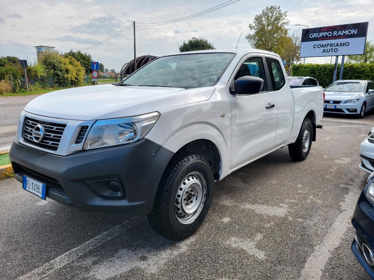 Nissan Navara 2.3 dCi 4WD King Cab Visia