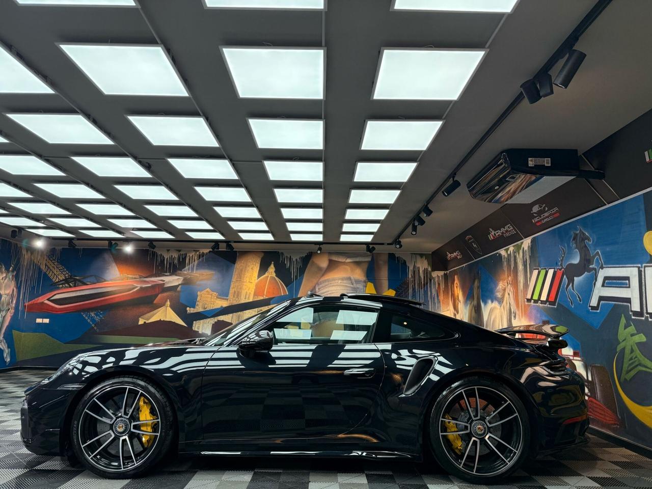 Porsche 911 Coupe 3.7 Turbo S auto (828)