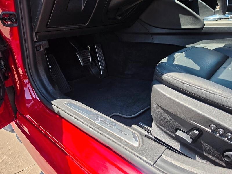 ALFA ROMEO Giulia 2.2 TD 160 AT8 Ti NAV PELLE PARK CAM
