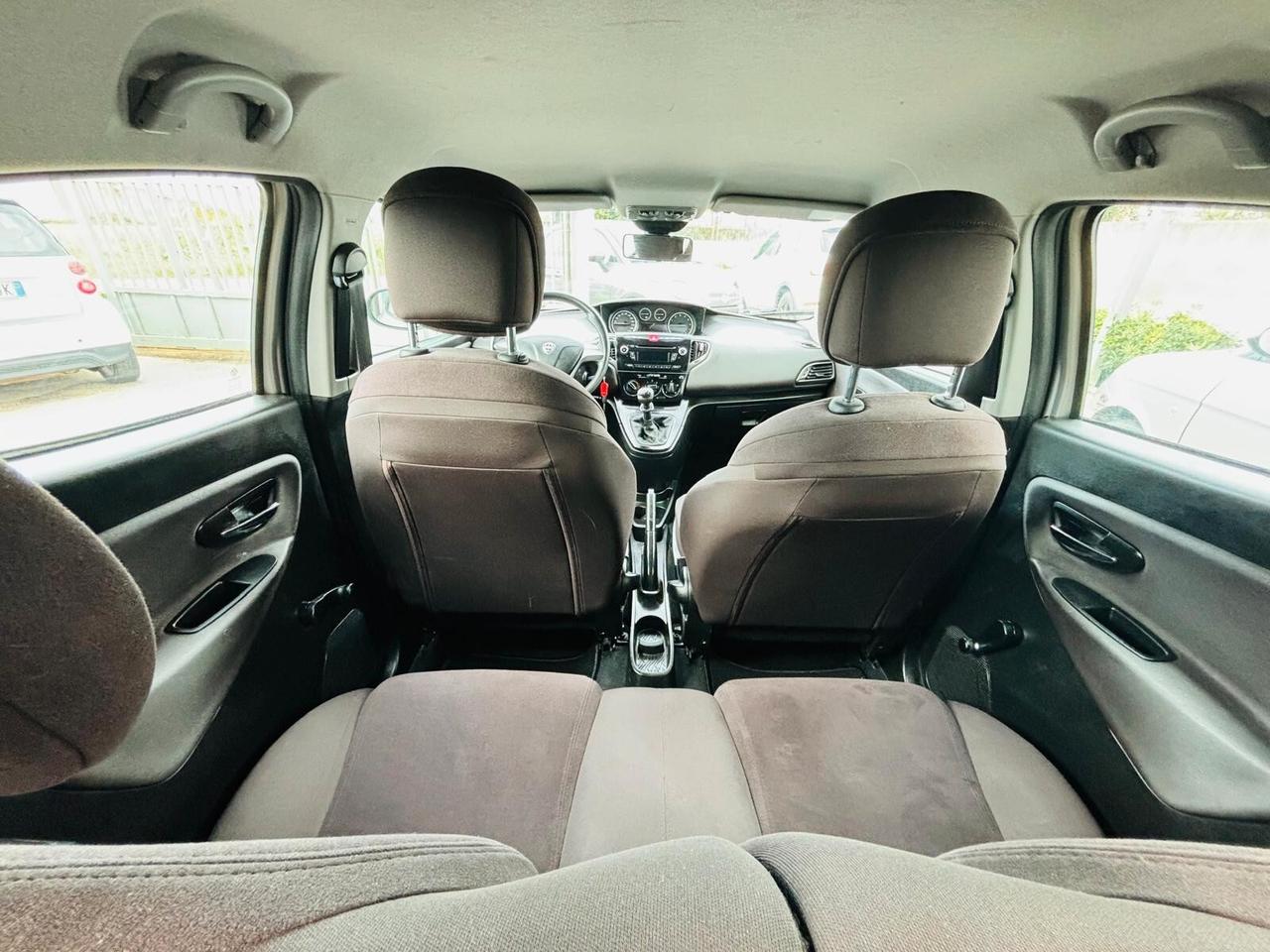 Lancia Ypsilon 1.2 69 CV 5 porte S&S Gold