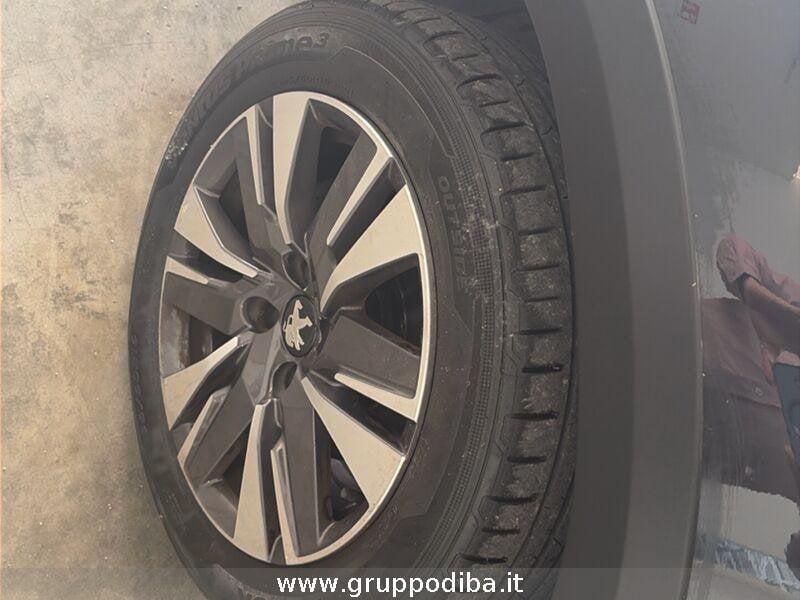 Peugeot 2008 Benzina 1.2 puretech Allure 82cv my16