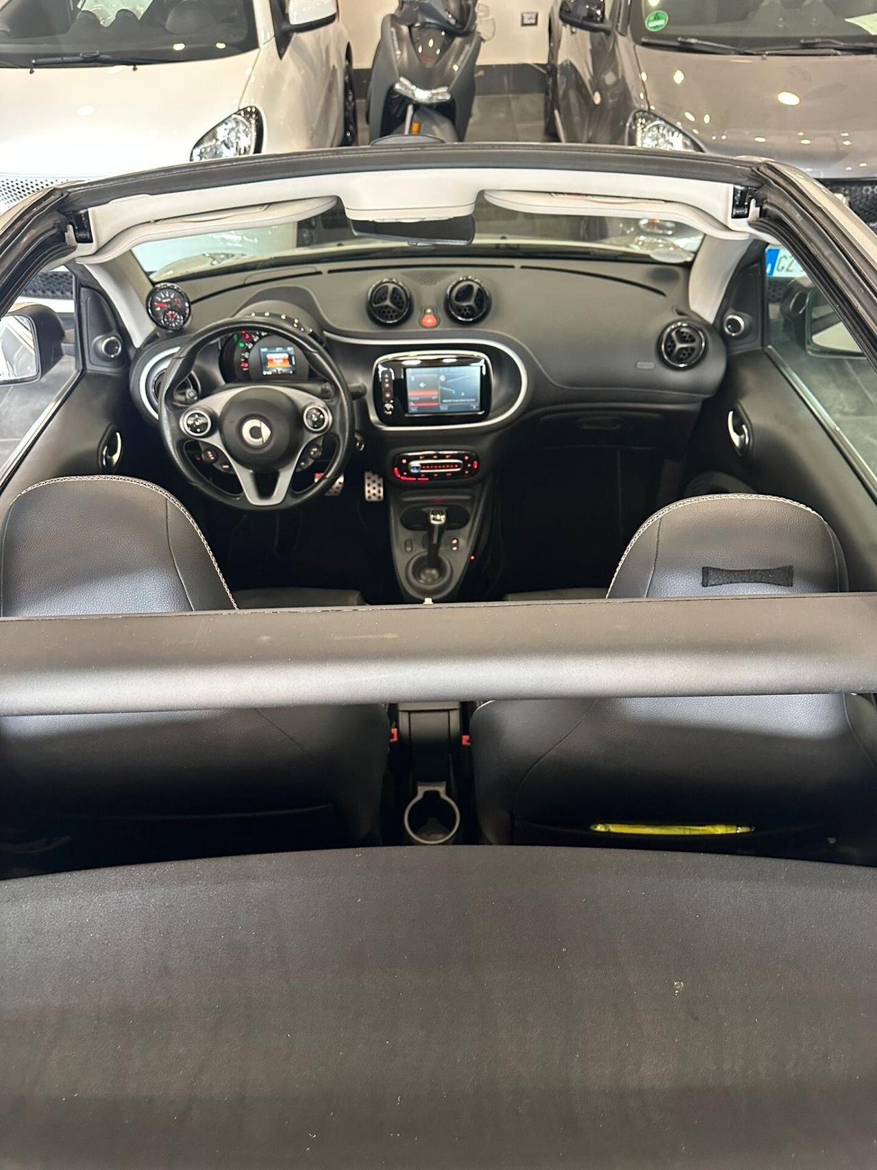 Smart ForTwo BRABUS 0.9 Turbo twinamic cabrio Xclusive