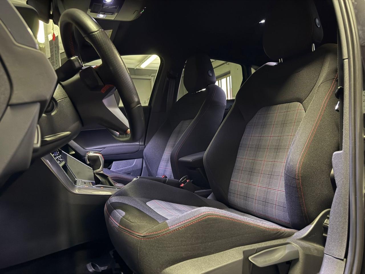 Volkswagen Polo 2.0 TSI DSG GTI PERMUTABILE