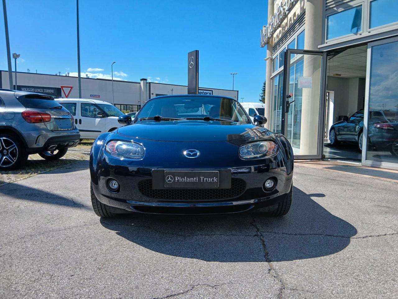 Mazda MX-5 Roadster 2.0L 16V