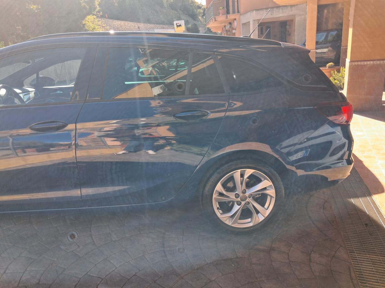 Opel Astra 1.2 Turbo 130 CV S&S Sports Tourer GS Line