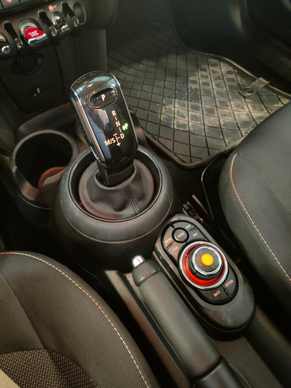 Mini 1.5 Cooper D Baker Street 5 porte 116cv